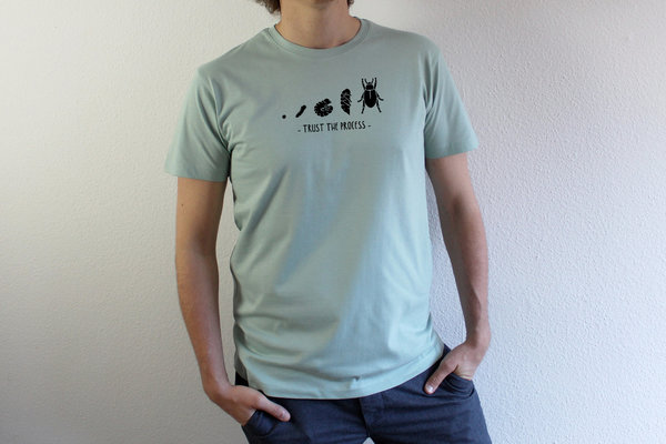 Evolution T-Shirt mit Käfer "Trust the Process"